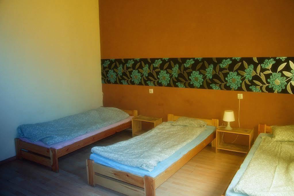 Hostel Krakowskie Klimaty ภายนอก รูปภาพ