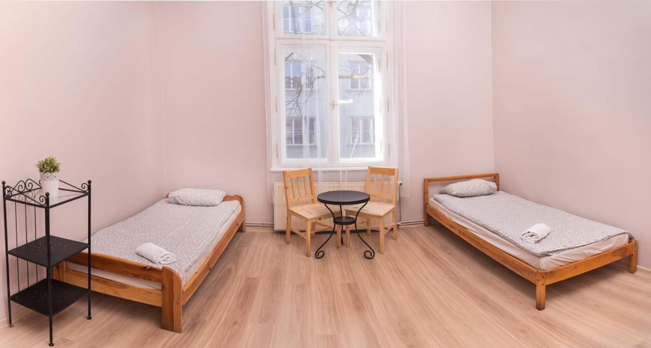 Hostel Krakowskie Klimaty ภายนอก รูปภาพ